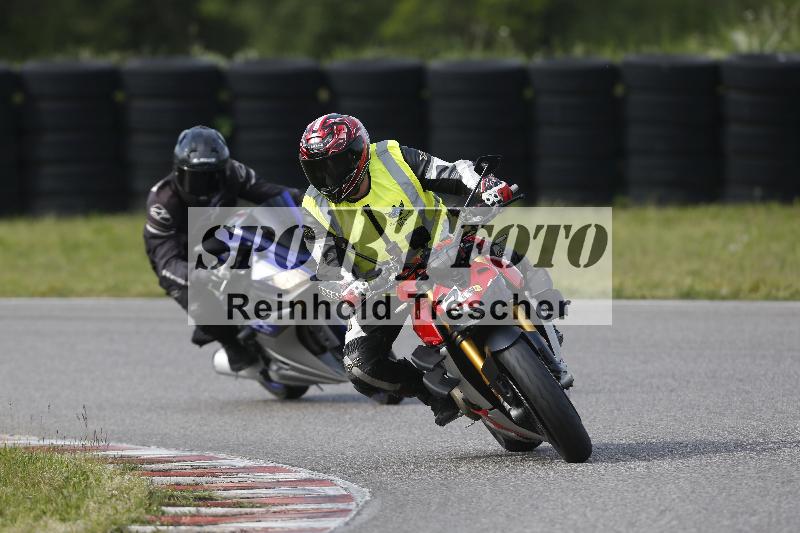 /Archiv-2024/17 01.05.2024 Speer Racing ADR/Schnuppertraining